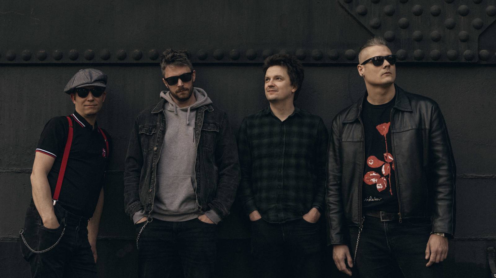 TOP 8 videoklipů týdne: Horkýže Slíže natáčeli v lomu Velká Amerika, Nebe s Evou Burešovou ve vlaku a Lewis Capaldi v bazénu