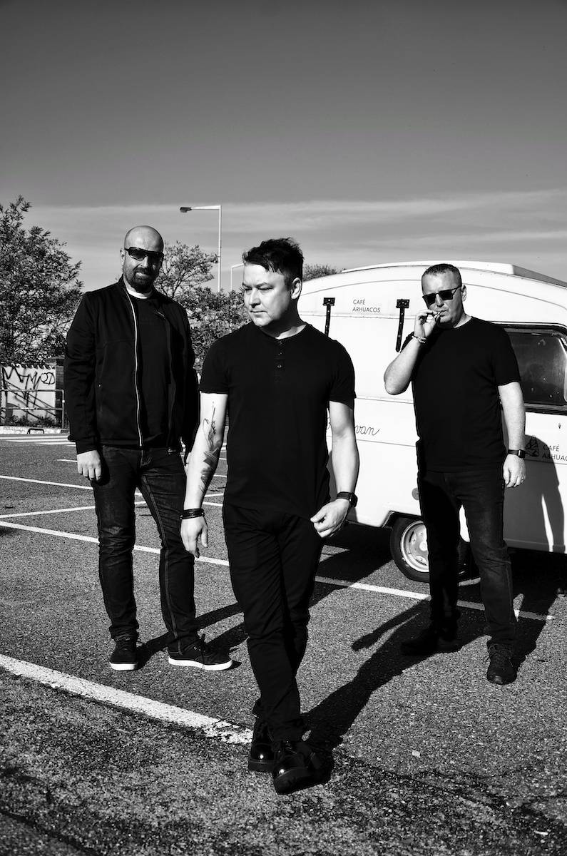 VIDEO: Lakeside X přicházejí se singlem Time Has Come a lákají na připravované album