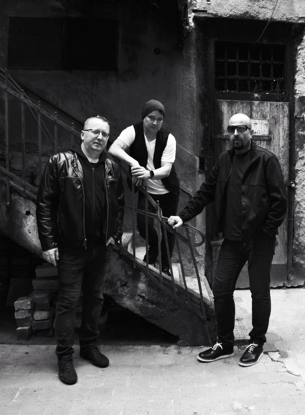 VIDEO: Lakeside X přicházejí se singlem Time Has Come a lákají na připravované album