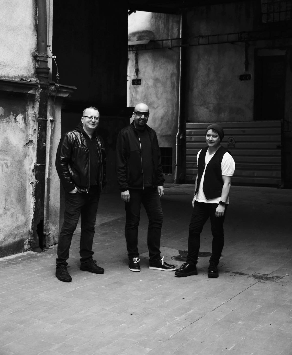 VIDEO: Lakeside X přicházejí se singlem Time Has Come a lákají na připravované album