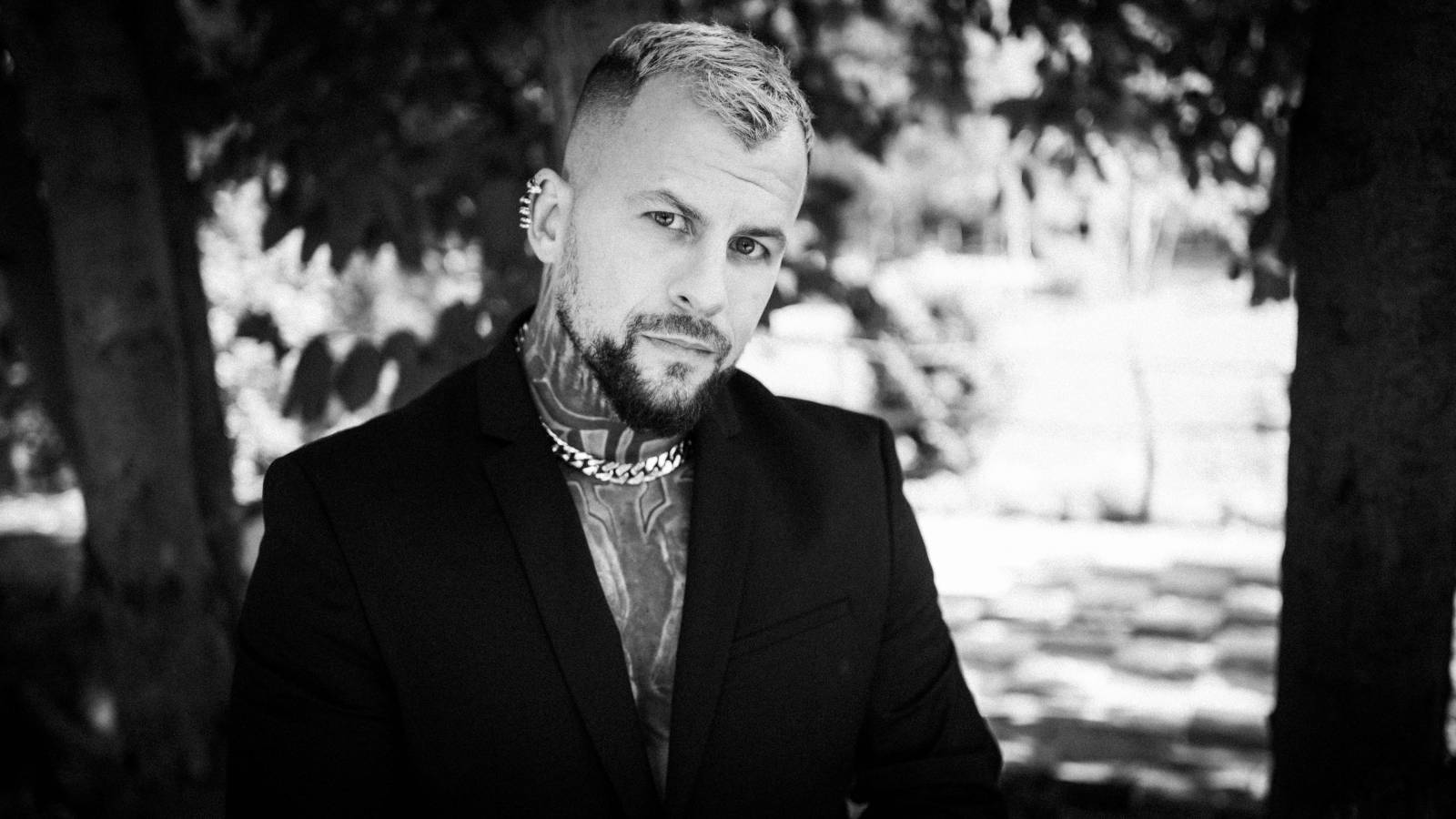 TOP 9 videoklipů týdne: Marpo bojuje s démony a Imagine Dragons natáčeli v Praze