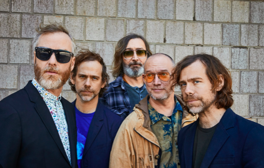 TOP 7 videoklipů týdne: Miro Žbirka zpívá Ako Boh, Lewis Capaldi ždíme emoce a Jakub Ondra se vrací domů