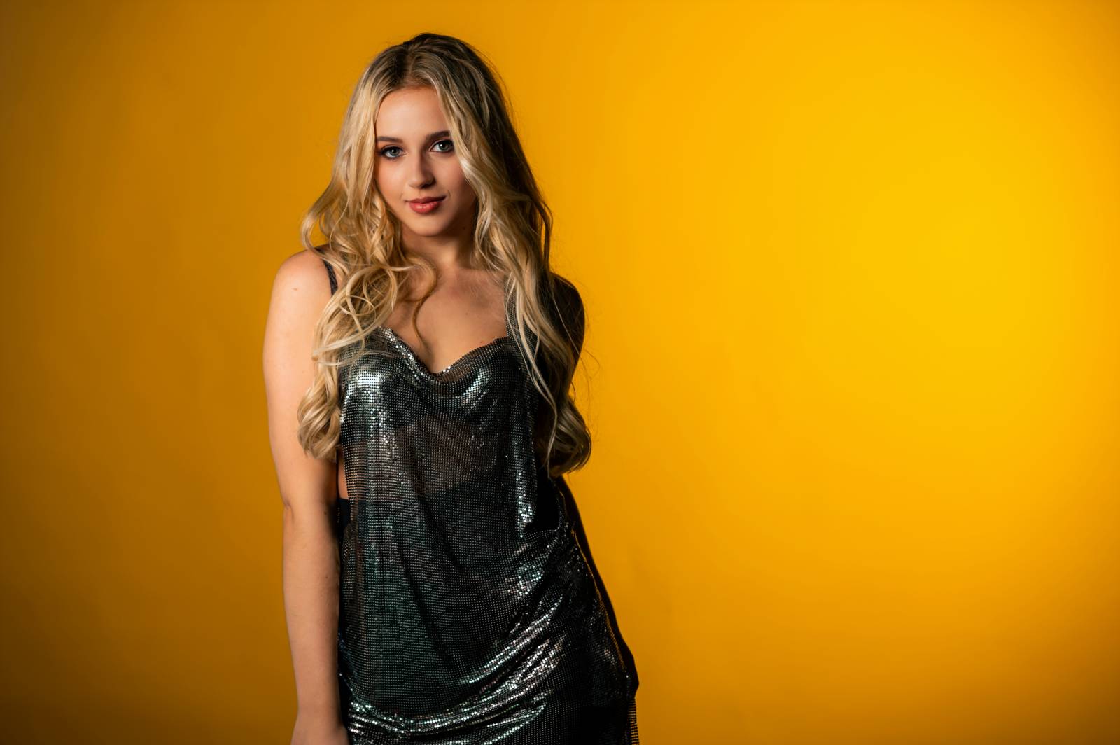 TOP 7 videoklipů týdne: Fast Food Orchestra otevírá Bistro snů a Tereza Černochová a Barbora Poláková spojily síly