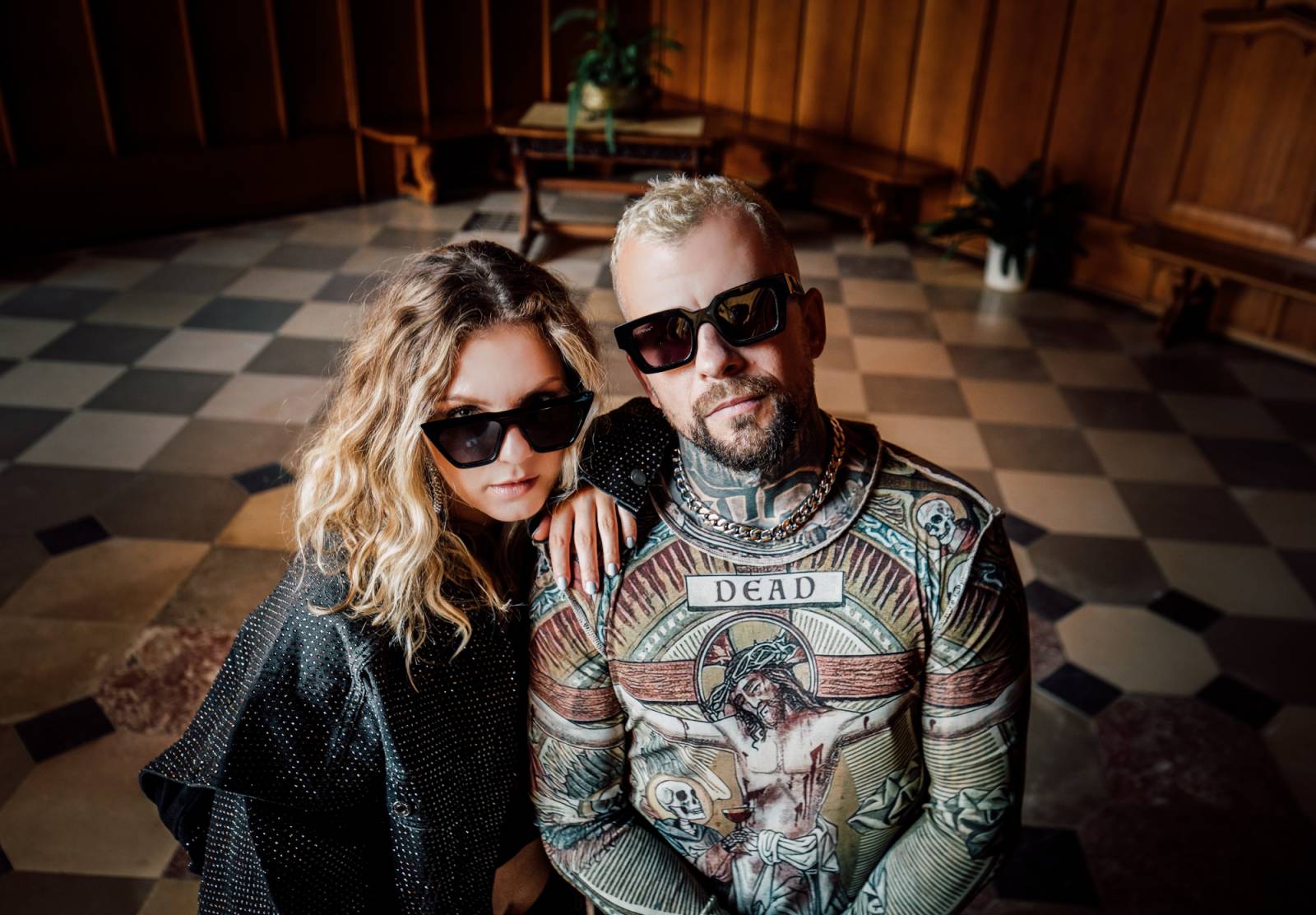 TOP 7 videoklipů týdne: Lenny a Marpo zpívají o svém vztahu, Jamaron o sebepoškozování a Bára Poláková servíruje Ramen