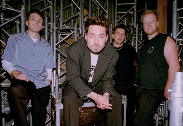 TOP 7 videoklipů týdne: Tereza Balonová pouští fanoušky do své hlavy, hlásí se i Mňága a Žďorp, Sebastian a J.A.R.