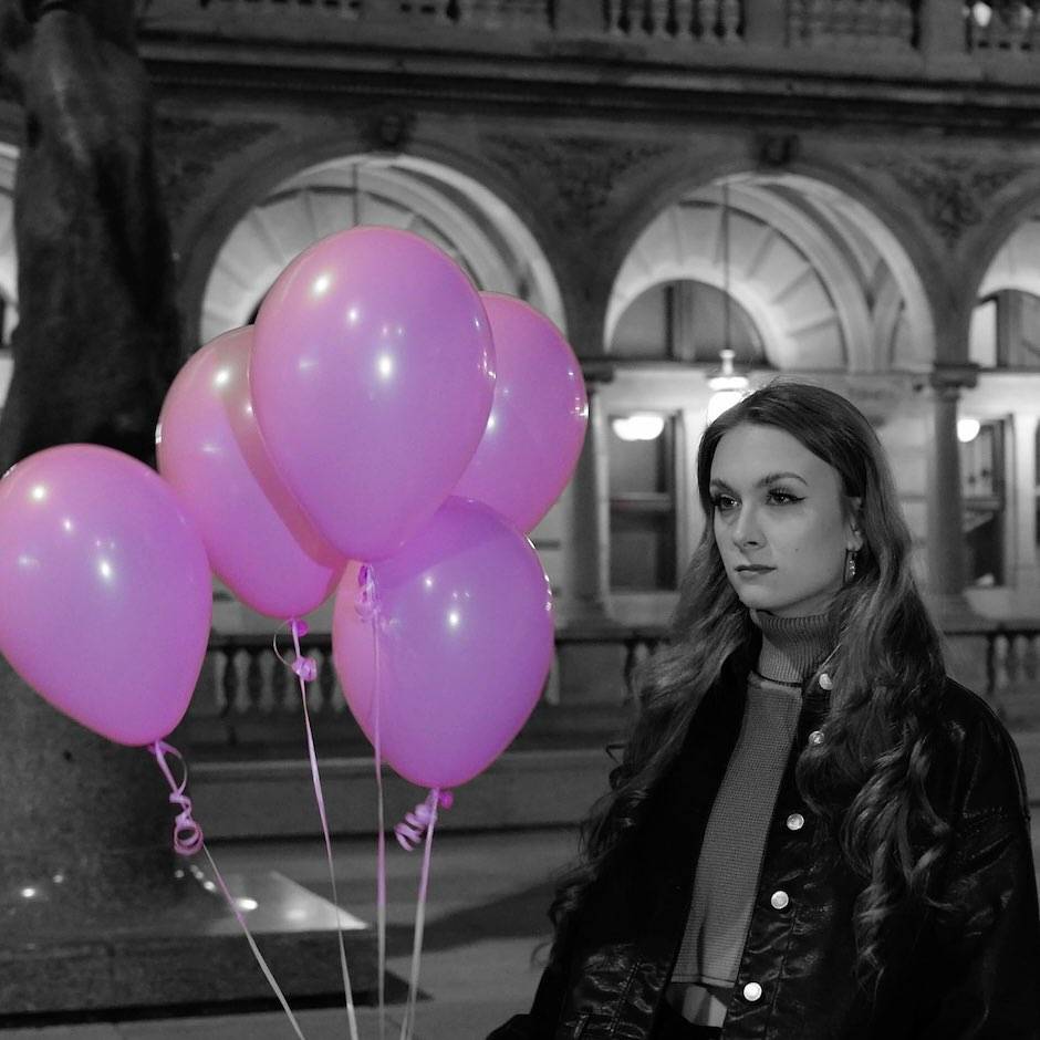 TOP 7  videoklipů týdne: Chinaski vzpomínají na Norsko, Dymytry míří do zahraničí a Eddie Stoilow ukazují stinné stránky života