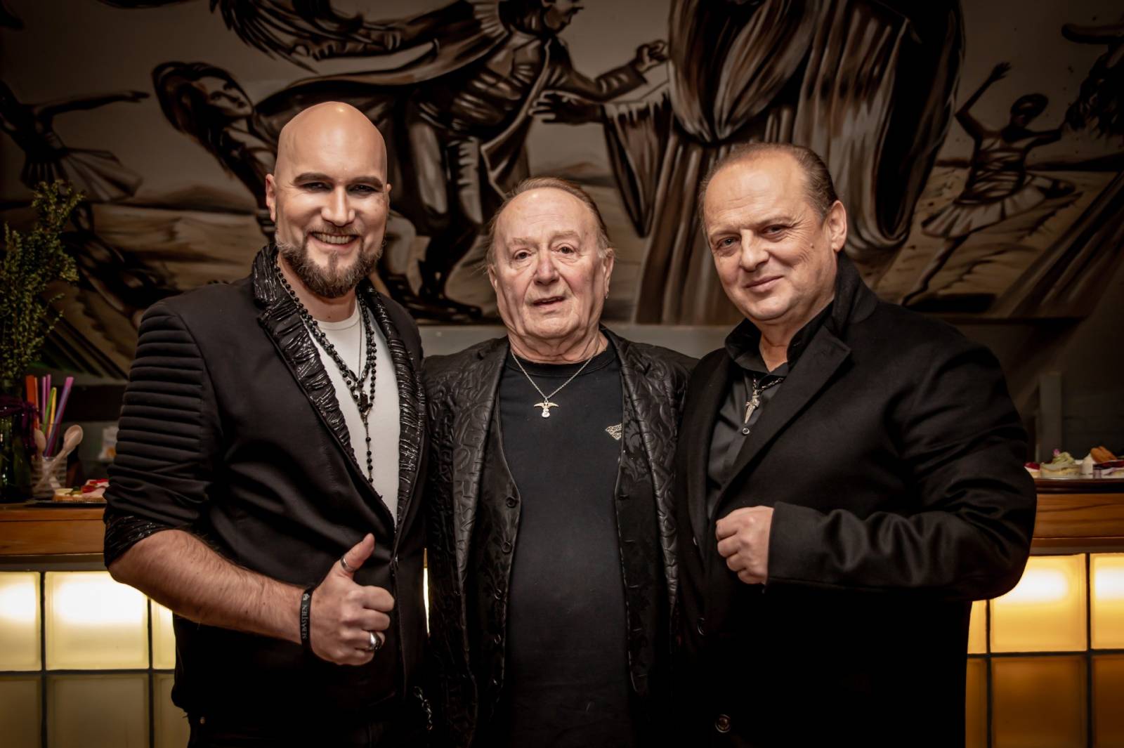 TOP 7 videoklipů týdne: Před kameru se postavili Dymytry, Berenika Kohoutová i Sebastien