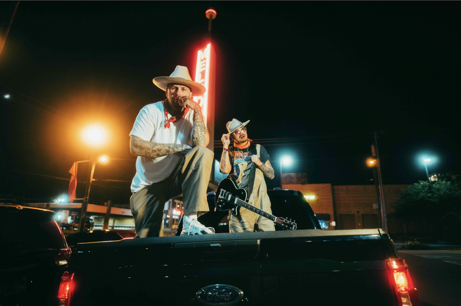 TOP 7 videoklipů týdne: David Gilmour láká na nové album, Ewa Farna na film Jiřího Mádla a David Koller, Ben Cristovao a Mirai spojili síly