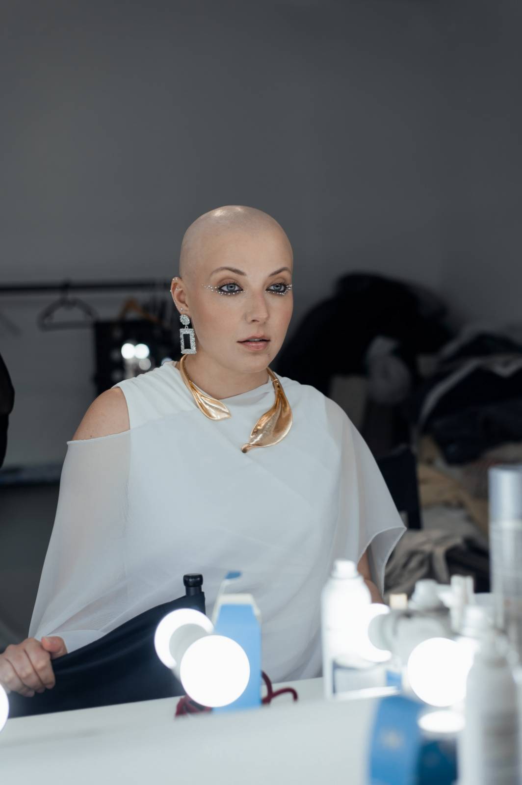 VIDEO: Anna Julie Slováčková se raduje ze života. Fanouškům přináší energickou novinku Léto