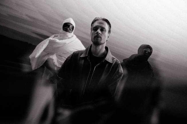 TOP 7 videoklipů týdne: Vladimír Mišík láká na nové album, Cocotte Minute v zajetí květin a mat213 s Annabelle jako Romeo a Julie