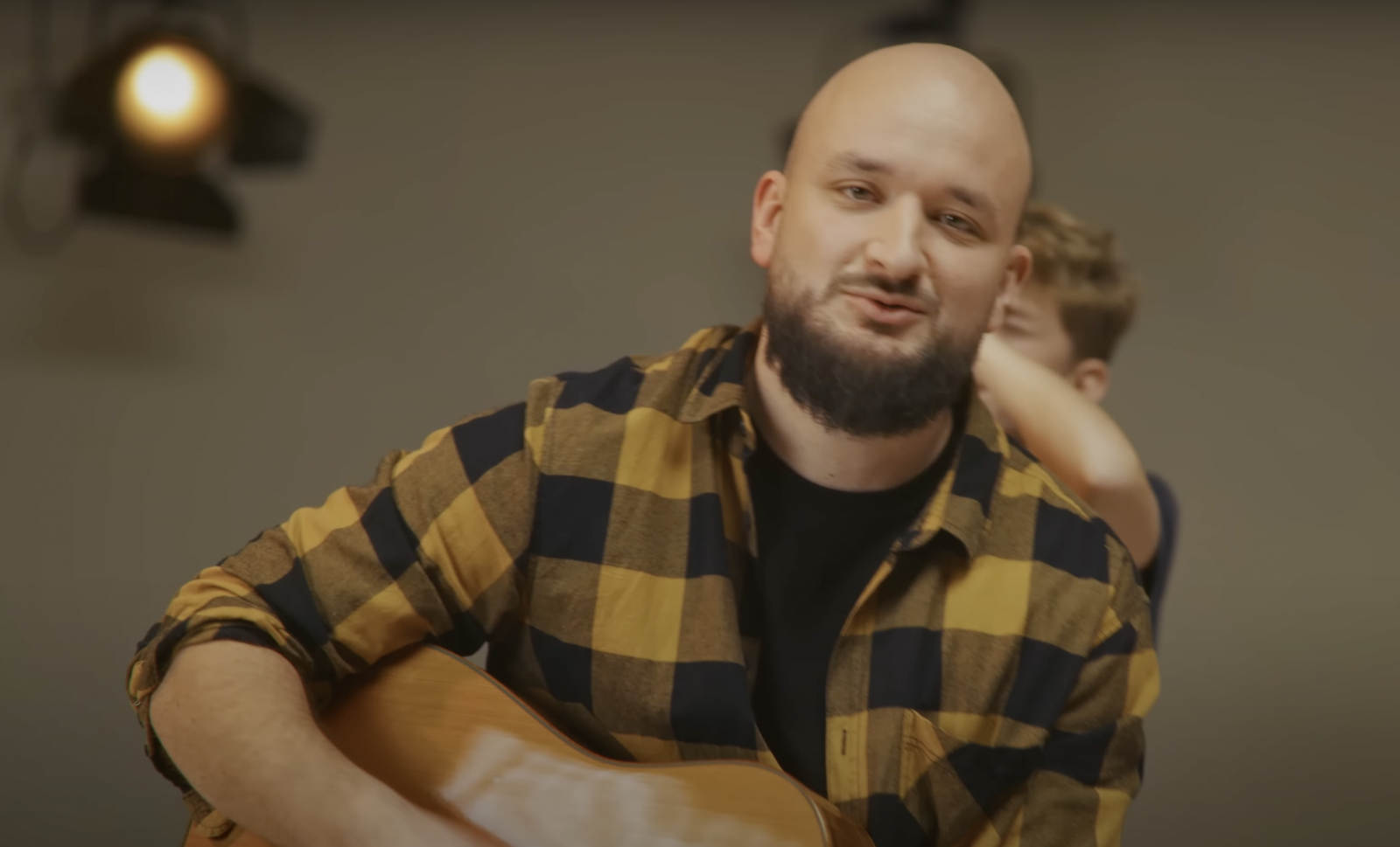 TOP 7 videoklipů týdne: Marilyn Manson vydal nové album, Gaia Mesiah zve na jarní tour a Lucie Bílá posílá vzkaz Ježíškovi