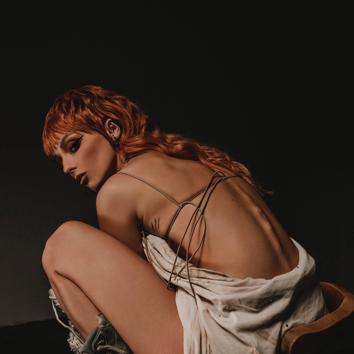 TOP 7 videoklipů týdne: Coldplay vydali svůj poslední singl, Deaf Heart zpívají o rande s Johnnym Deppem a hlásí se i Jiří Krhut a Štěpán Kozub 