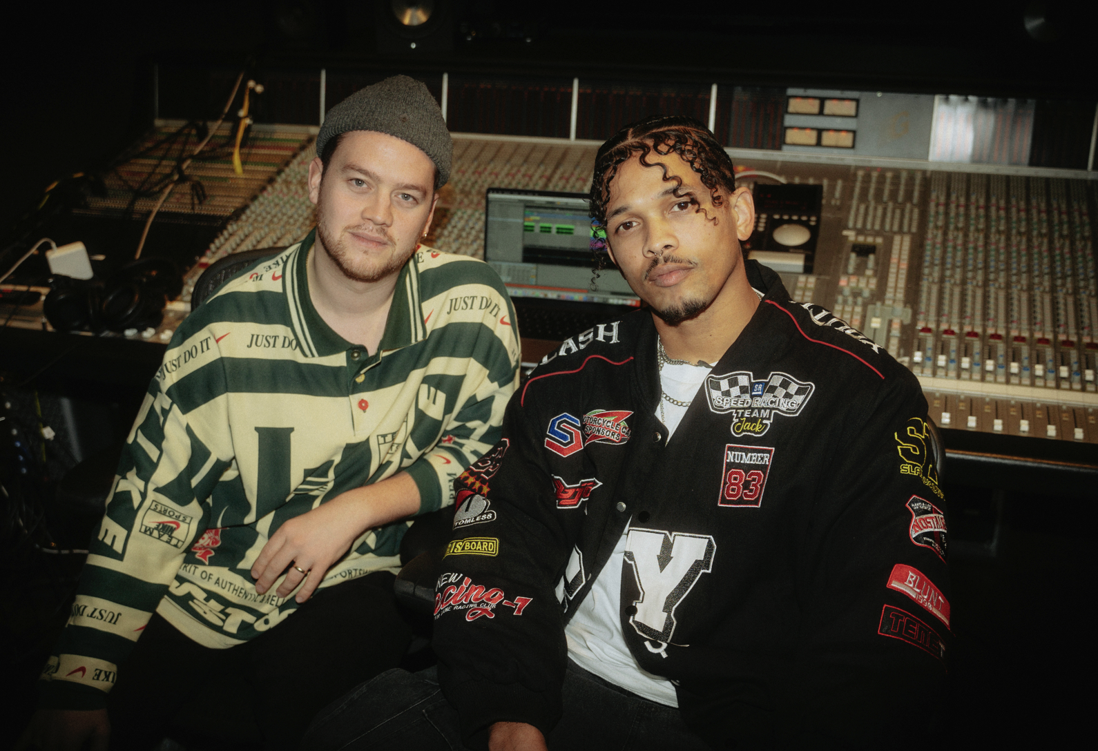 TOP 8 videoklipů týdne: Poetika zve na turné, Ben Cristovao do Edenu a Ventolin hledá radost