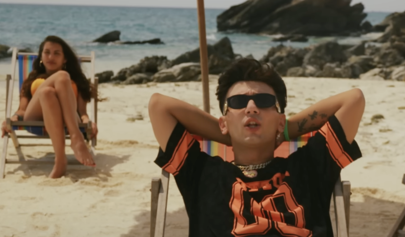 TOP 7 videoklipů týdne: Poetika otevřeně o psychických problémech, rozdovádění Klára Vytisková a 7krát3 a Turbo s novým zpěvákem