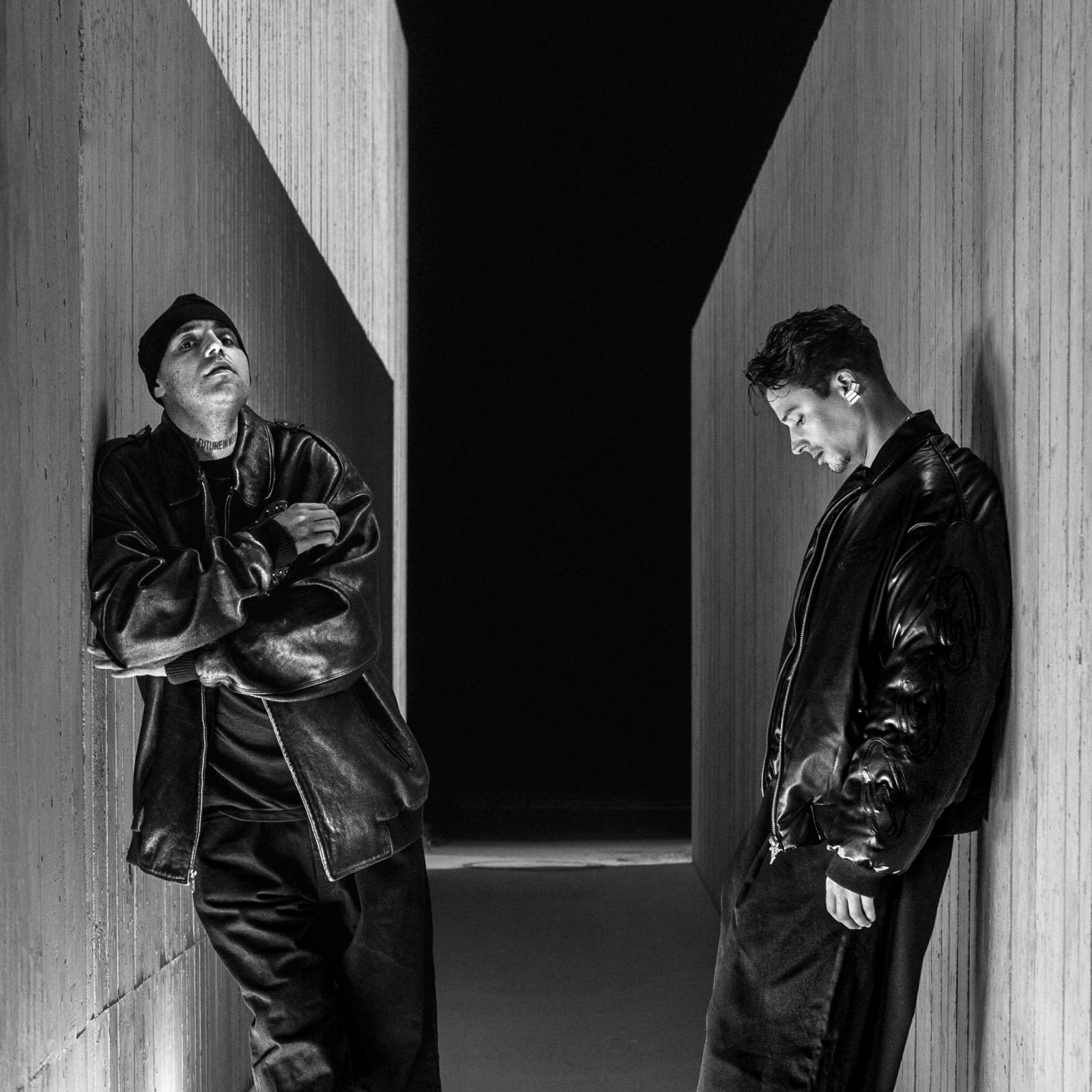 TOP 7 videoklipů týdne: Lipo a O5 a Radeček natáčeli v Dánsku, Sebastian má singl s Rohonym a Paulie Garand v intimní zpovědi