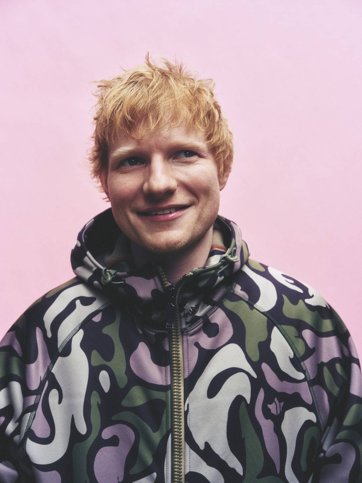 TOP 7 videoklipů týdne: Jordan Haj bojuje proti radikálům, Ed Sheeran oslavuje lásku bez hranic a z novinky We Are Domi dýchá letní pohoda