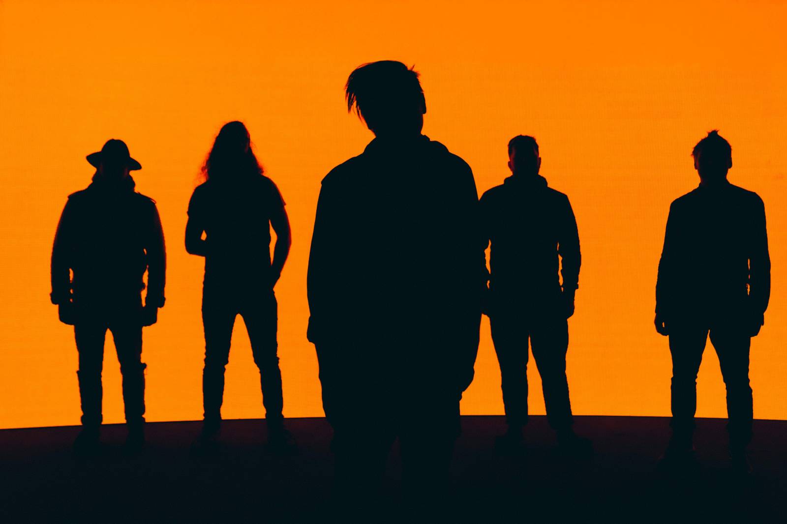 TOP 7 videoklipů týdne: Jamaron představují svou dosud nejtvrdší desku a November 2nd se inspirovali osmdesátkami