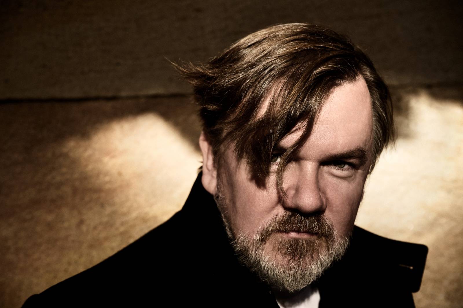 TOP 7 videoklipů týdne: Michal Hrůza natáčel za polárním kruhem a Kaczi vzpomíná na blízké, kteří už nejsou mezi námi