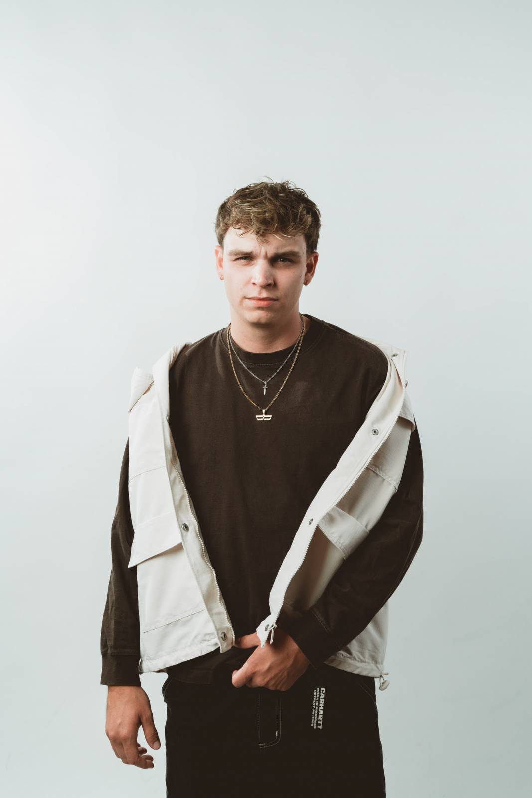 TOP 7 videoklipů týdne: Michal Hrůza natáčel za polárním kruhem a Kaczi vzpomíná na blízké, kteří už nejsou mezi námi