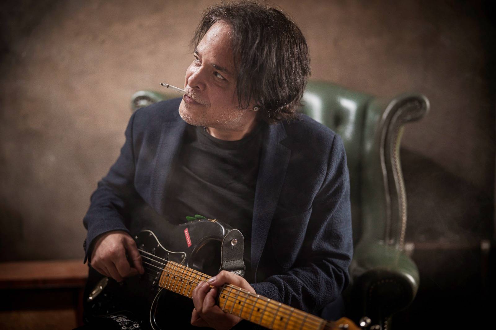 TOP 7 videoklipů týdne: Geoff Tyson zpívá o lásce ve světě, který se vymyká kontrole, Foo Fighters mají nové album a Marek Ztracený se těší na pátek