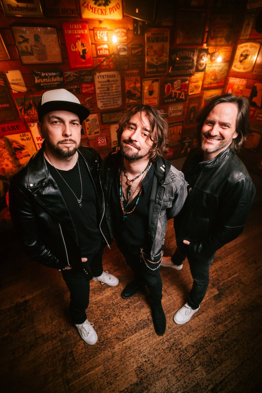 VIDEOPREMIÉRA: Blue’s Not Dead chystají debutové EP, lákají na něj singlem Get Out Of My Head