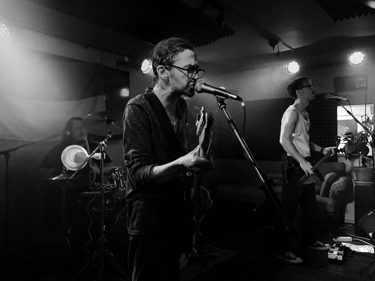 VIDEOPREMIÉRA: Afterspoon vydávají klip v režii Michala Skořepy s Vilmou Cibulkovou v hlavní roli