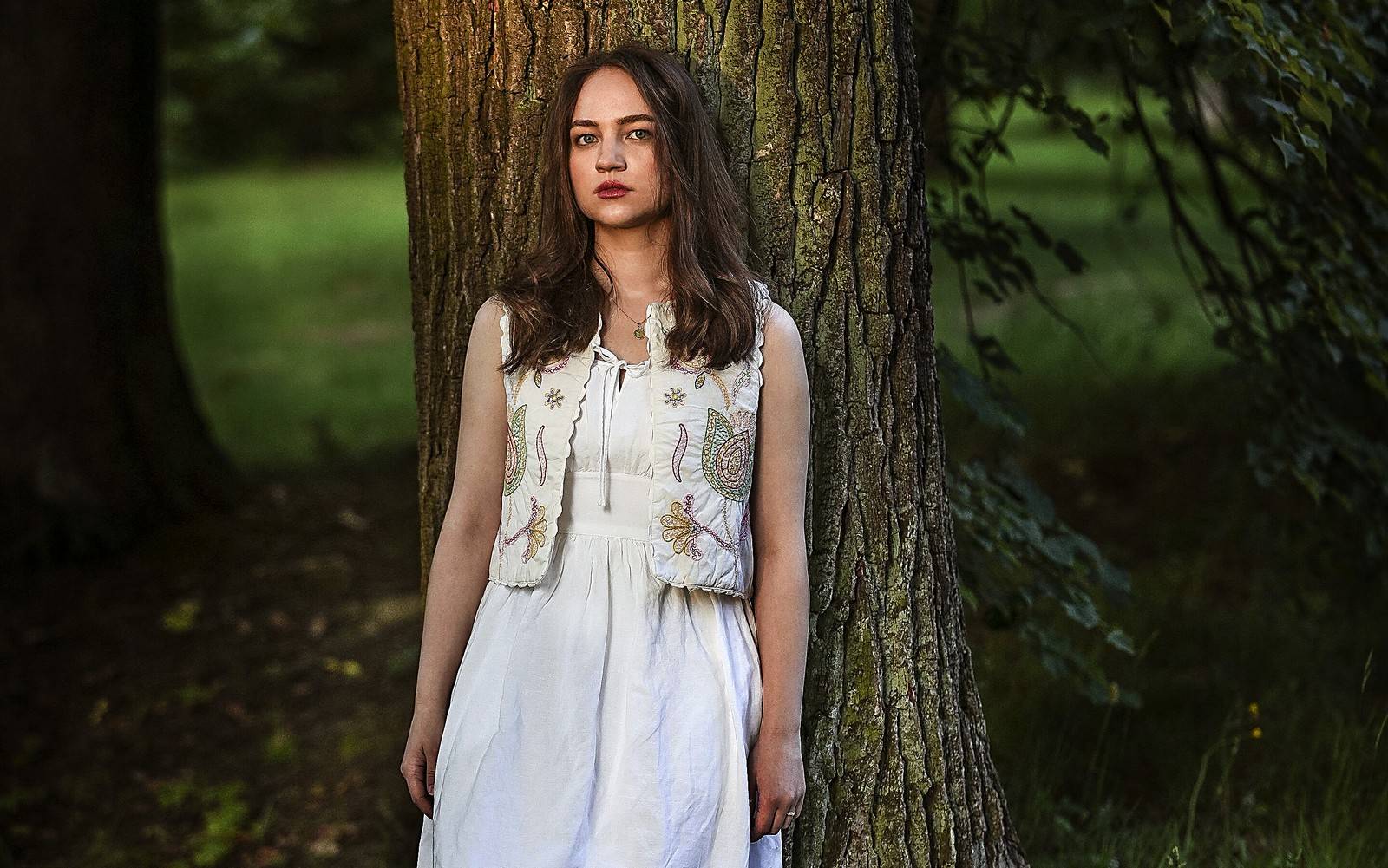 VIDEOPREMIÉRA: Věra Faldýnová vydává debutové album, doprovází ho singl Kordulka. Spolupracovala s Buty a Mňágou a Žďorp