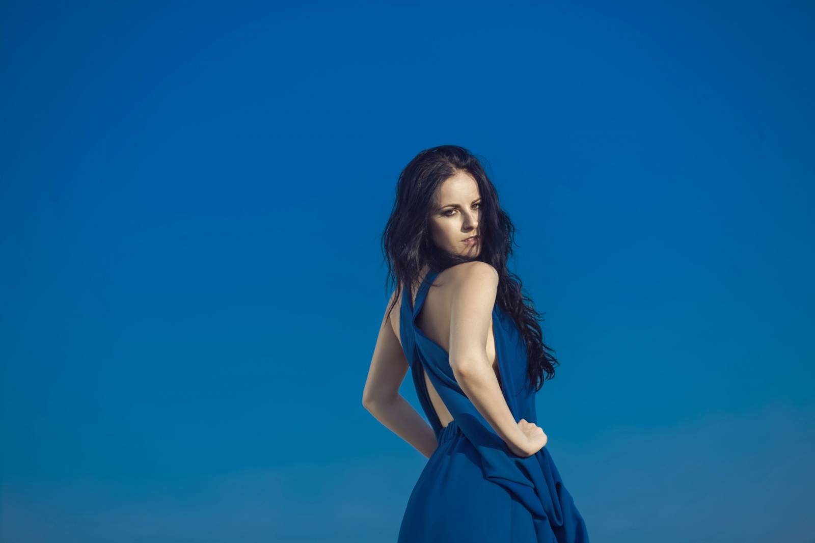 AUDIO: Katarína Knechtová zpívá o bezpečných propastech. Nové album je na světě