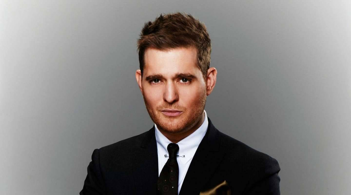 AUDIO: Michael Bublé ve dvou singlech žárlí i sebevědomě swinguje. Album vydá v říjnu