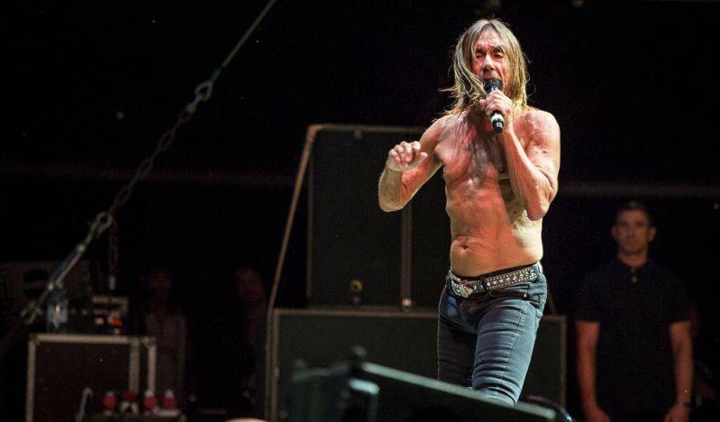 AUDIO: Iggy Pop zapomněl na divočinu, v novince Gold zní spíš jako Leonard Cohen