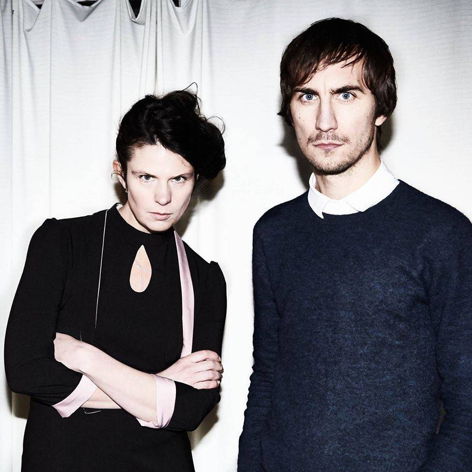 AUDIO: Khoiba se vrací, poslechněte si comebackový singl Stoke The Fire