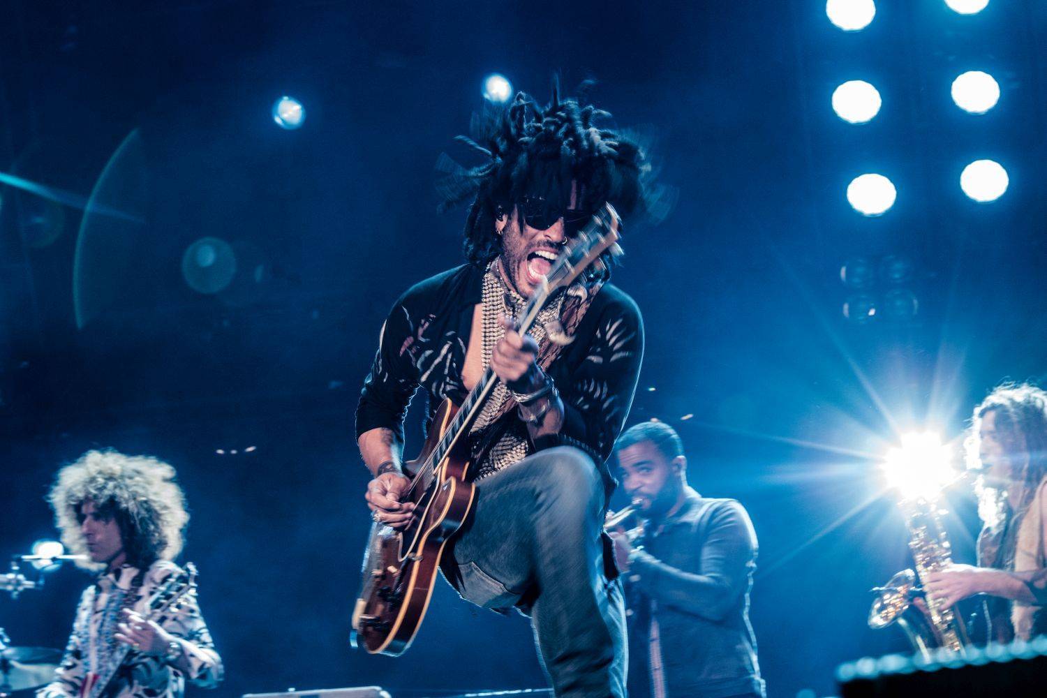 AUDIO: Lenny Kravitz novým singlem Low navnadil na chystanou desku i pražský koncert