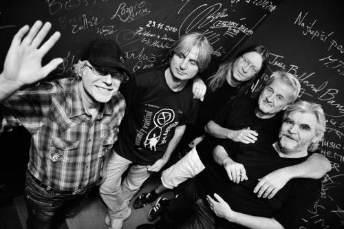 SOUTĚŽ: Progres 2 v Rock Café 