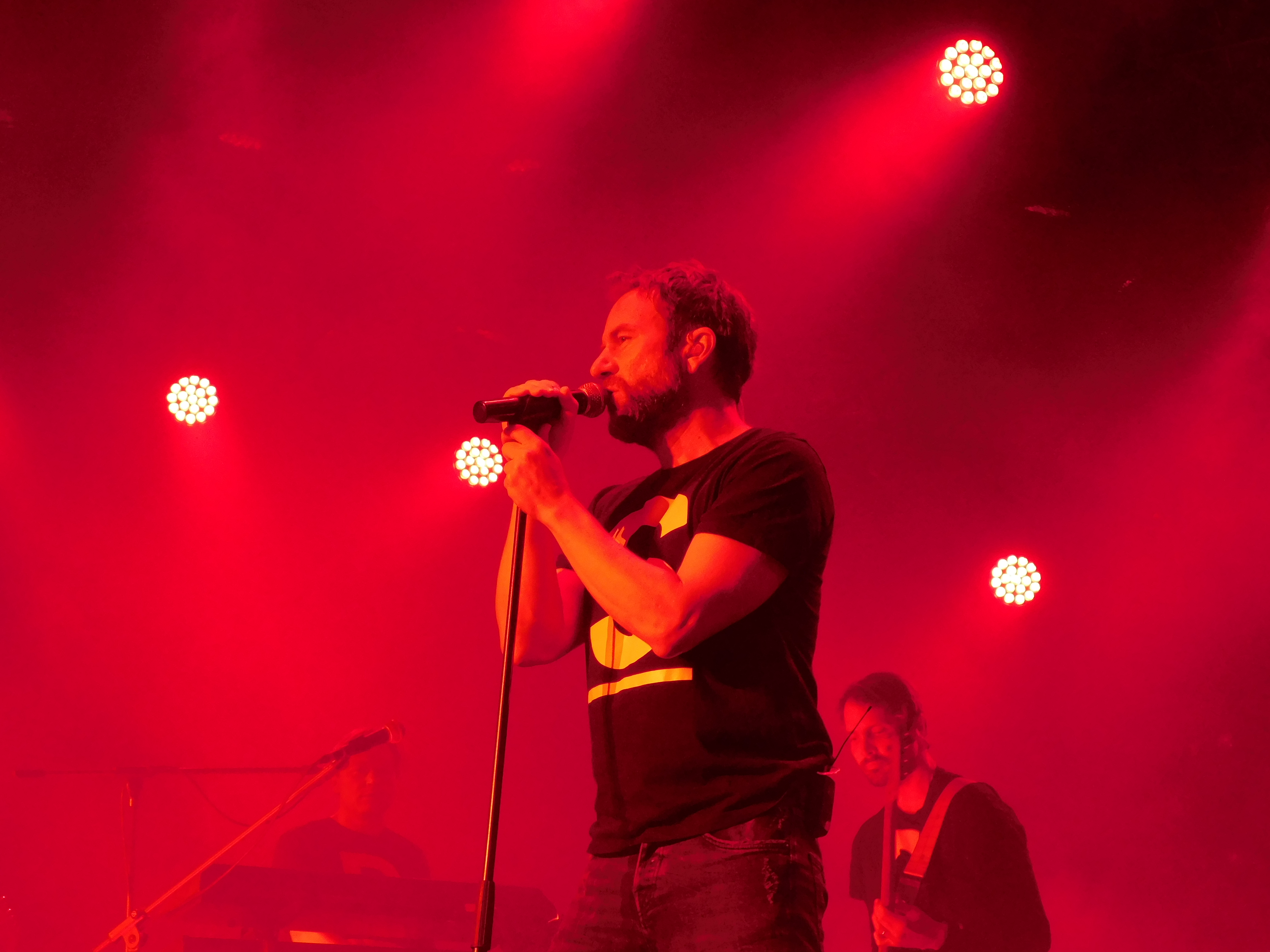 VIDEO: Platonic debutují klipem Tráva, který zobrazuje youtuberskou love story