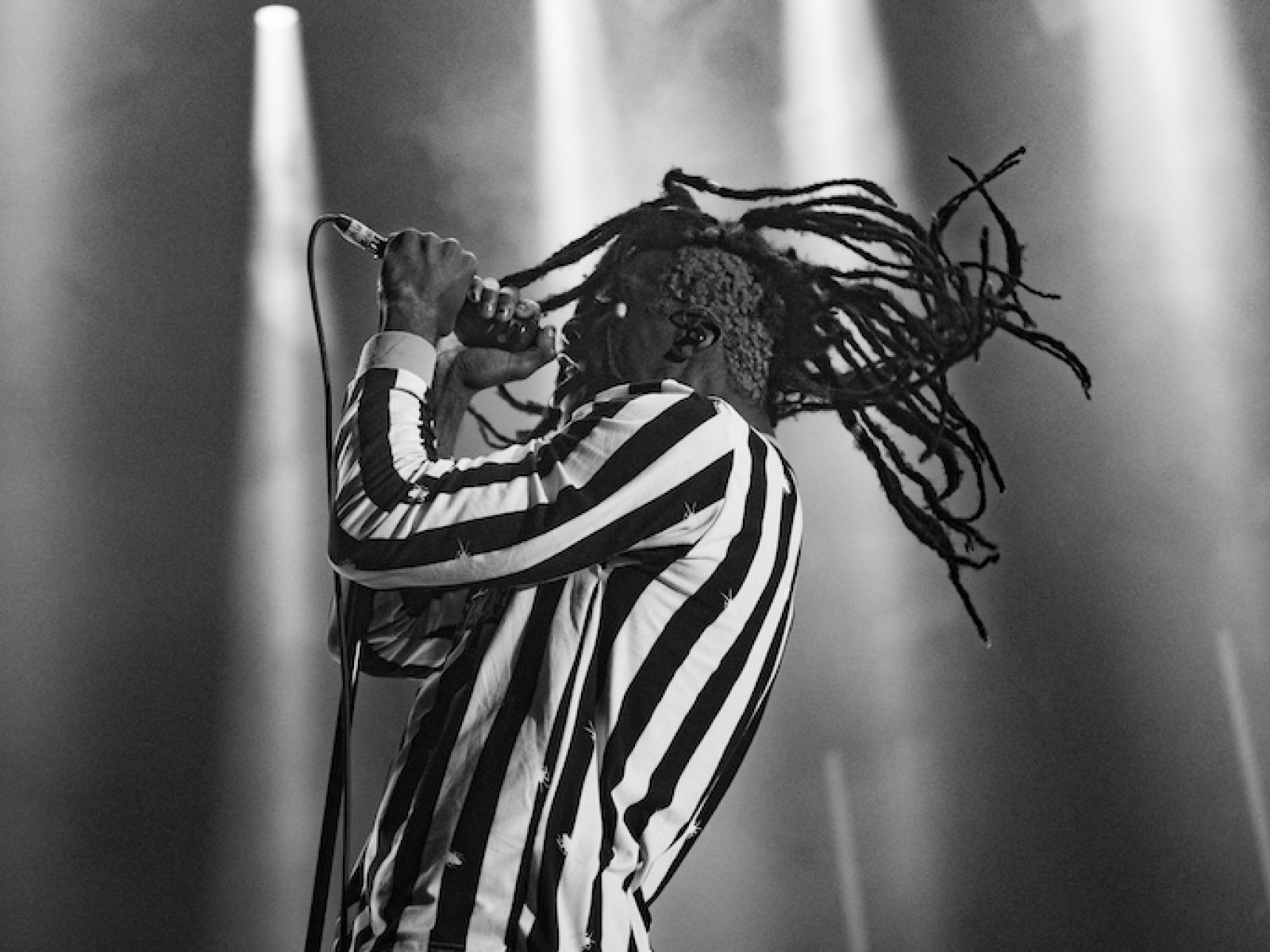 VIDEO: Platonic debutují klipem Tráva, který zobrazuje youtuberskou love story