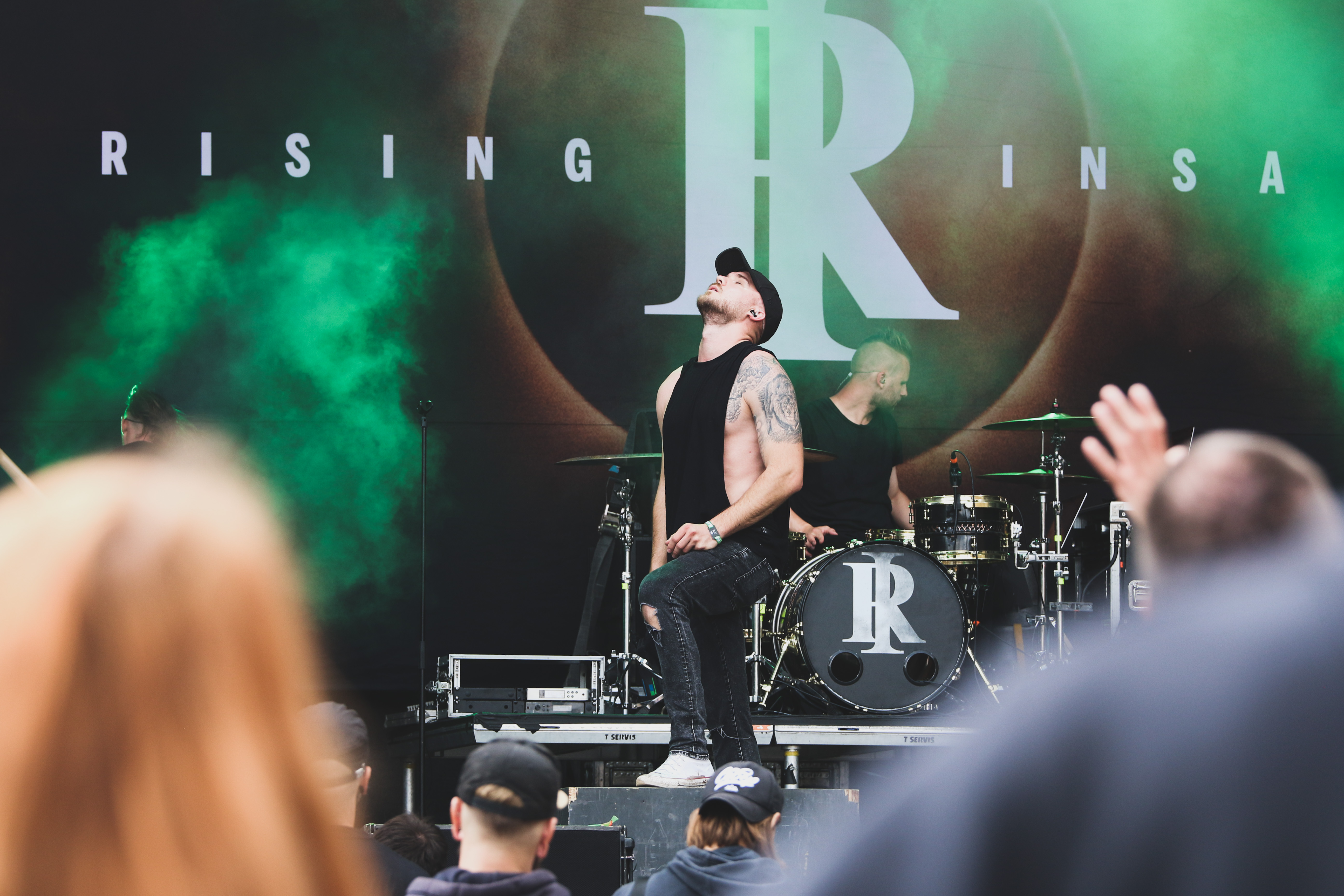 VIDEO: Platonic debutují klipem Tráva, který zobrazuje youtuberskou love story