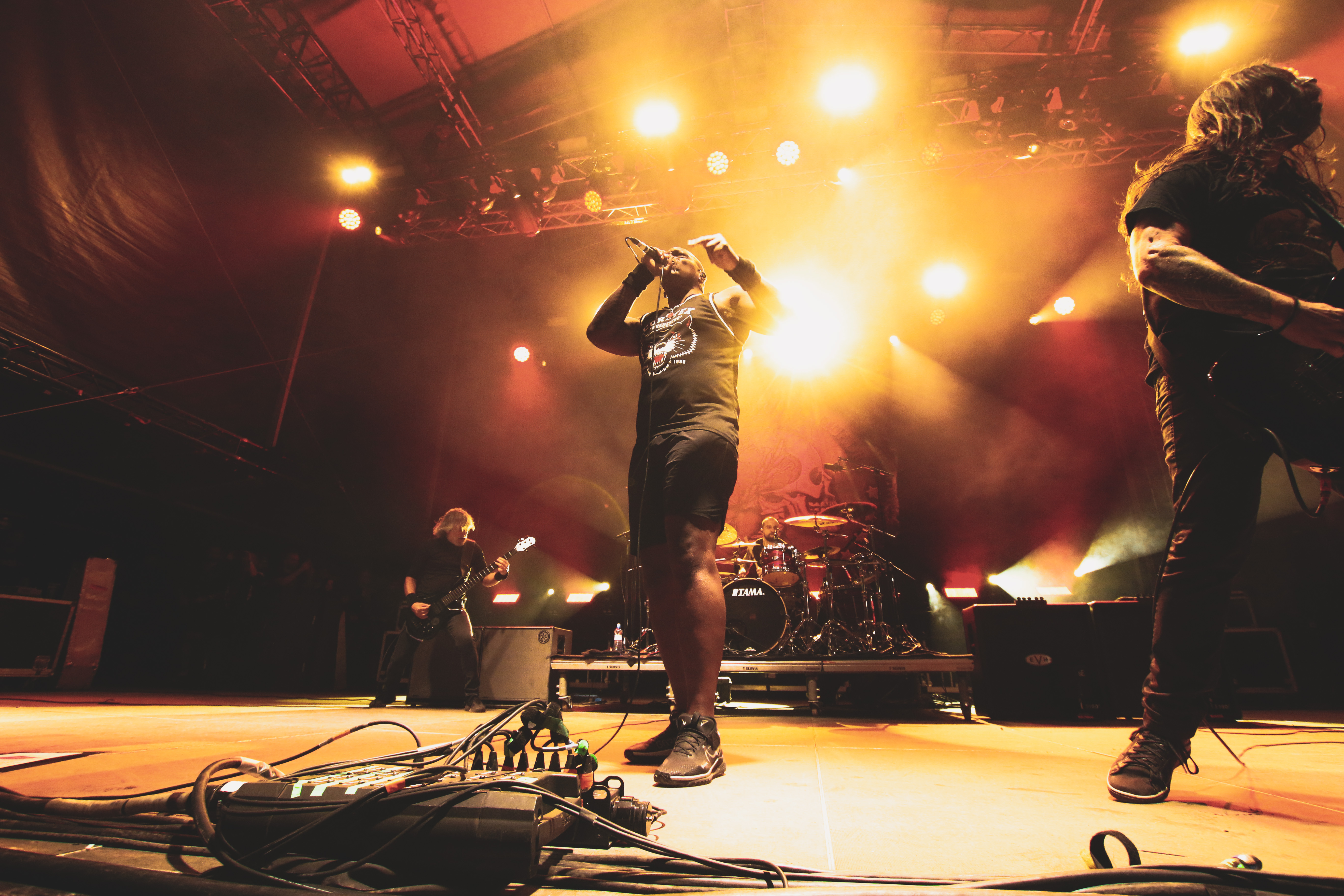 VIDEO: Platonic debutují klipem Tráva, který zobrazuje youtuberskou love story