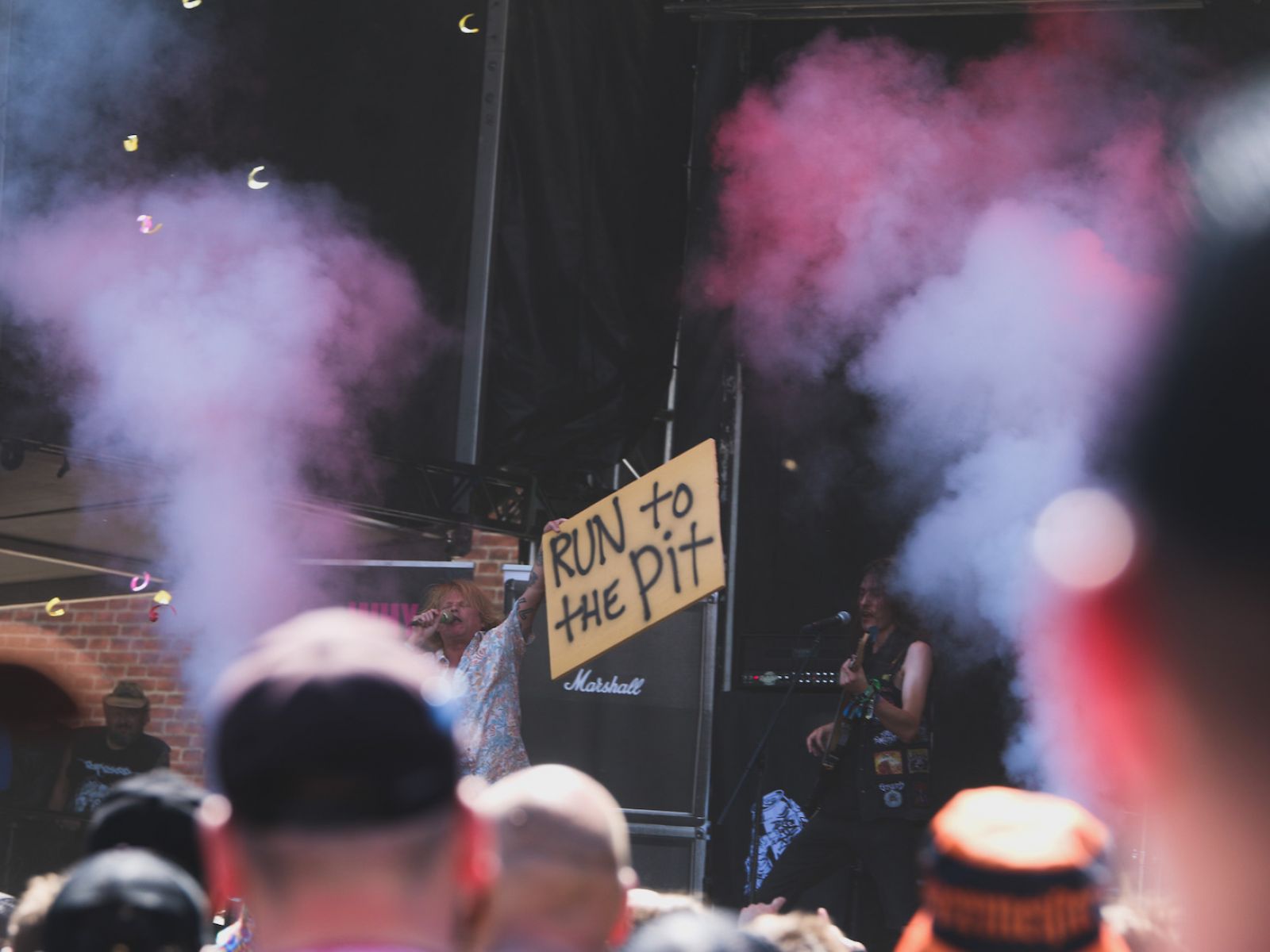 VIDEO: Platonic debutují klipem Tráva, který zobrazuje youtuberskou love story