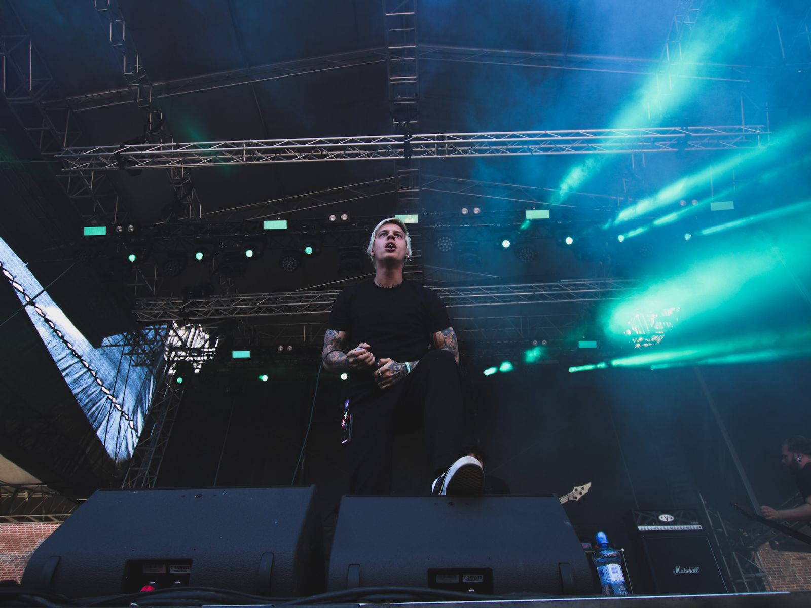 VIDEO: Platonic debutují klipem Tráva, který zobrazuje youtuberskou love story