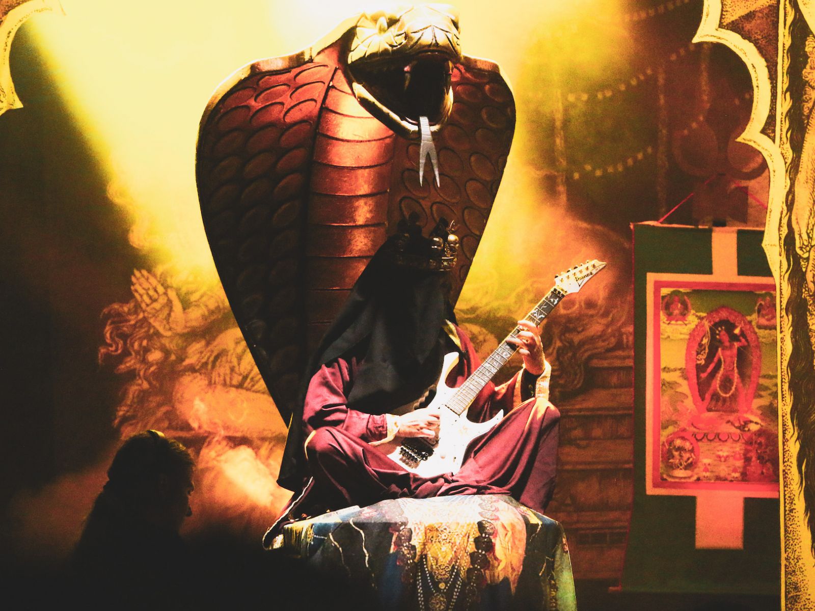 VIDEO: Platonic debutují klipem Tráva, který zobrazuje youtuberskou love story