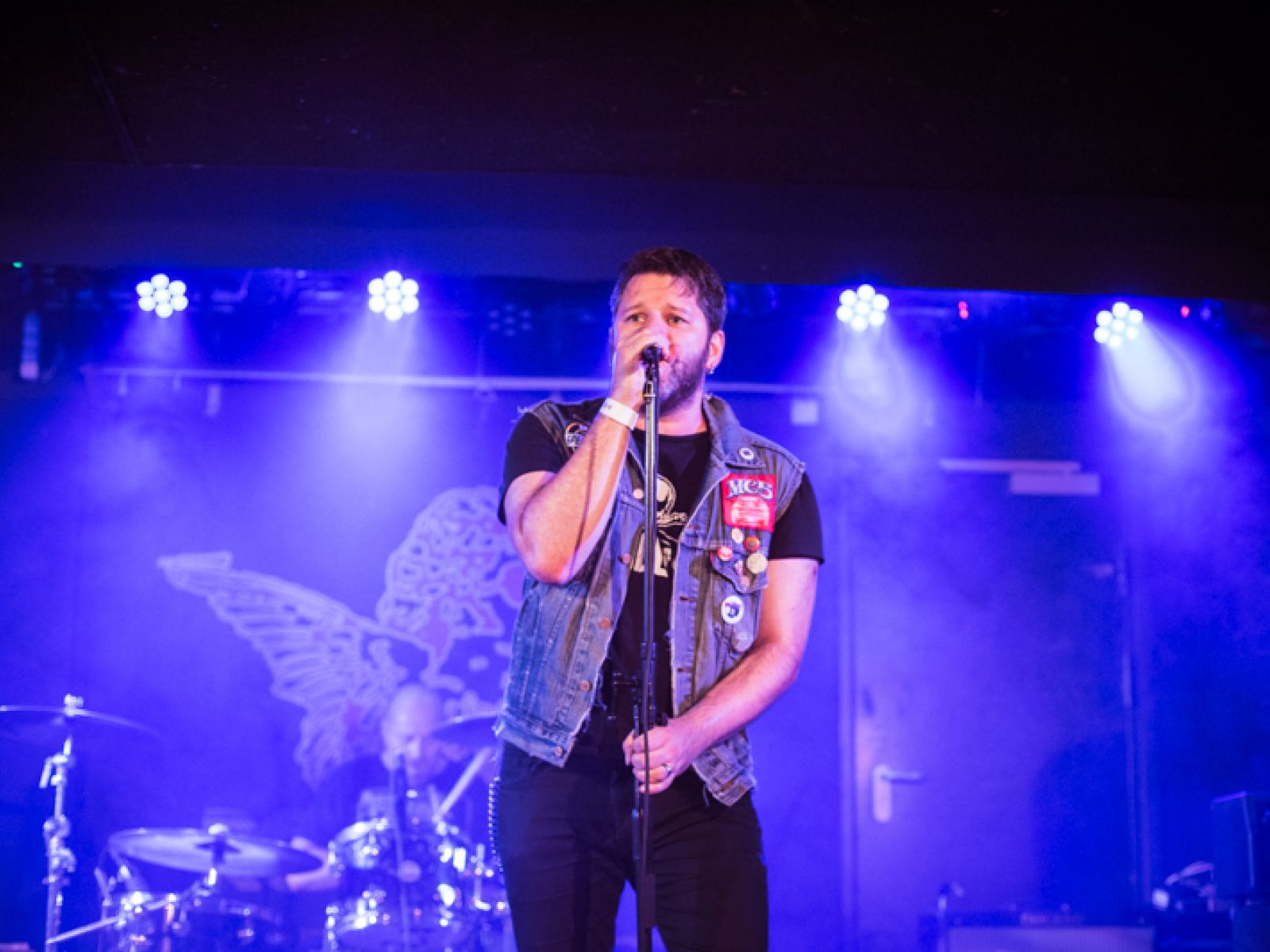 VIDEO: Platonic debutují klipem Tráva, který zobrazuje youtuberskou love story