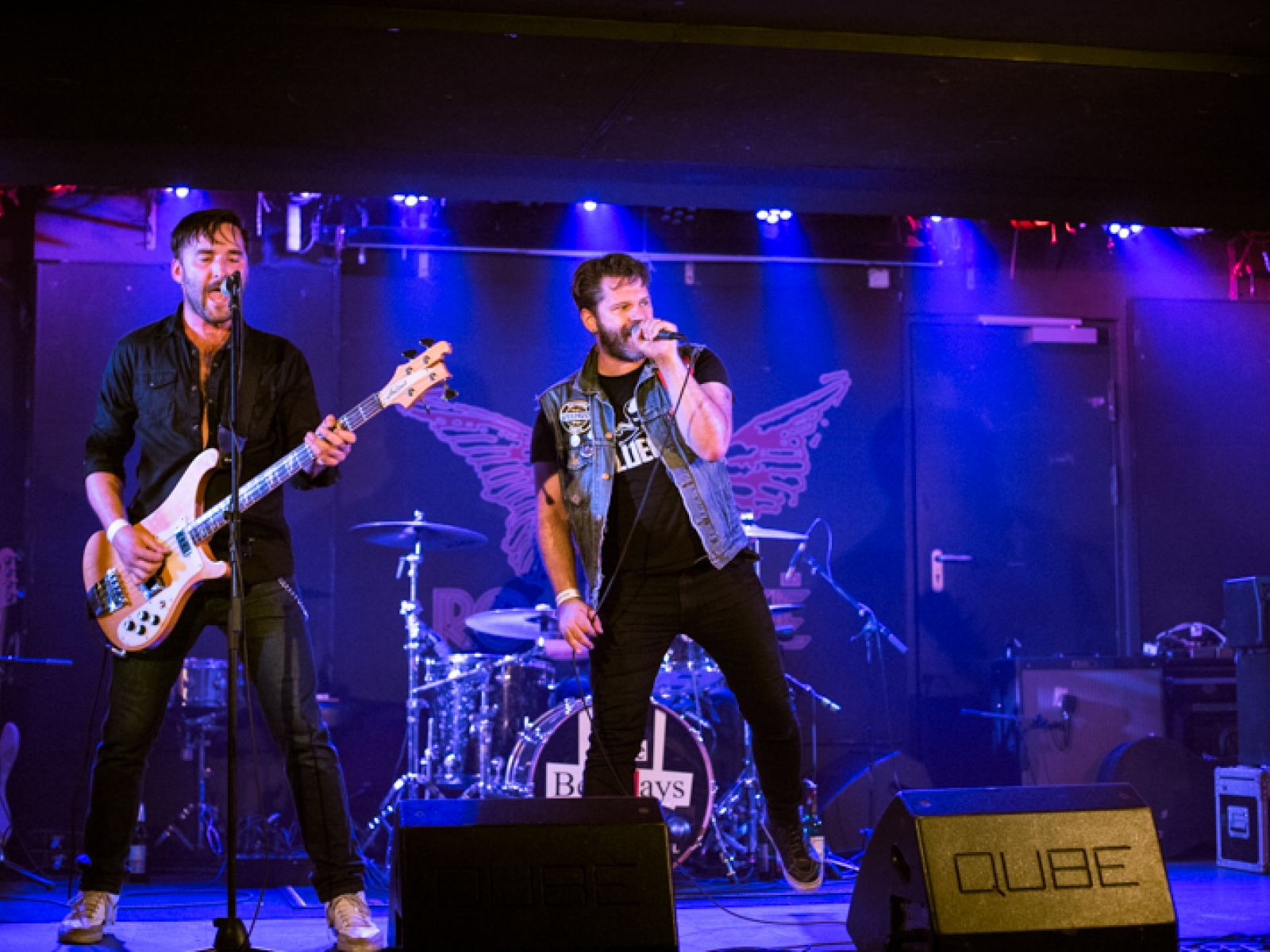 VIDEO: Platonic debutují klipem Tráva, který zobrazuje youtuberskou love story