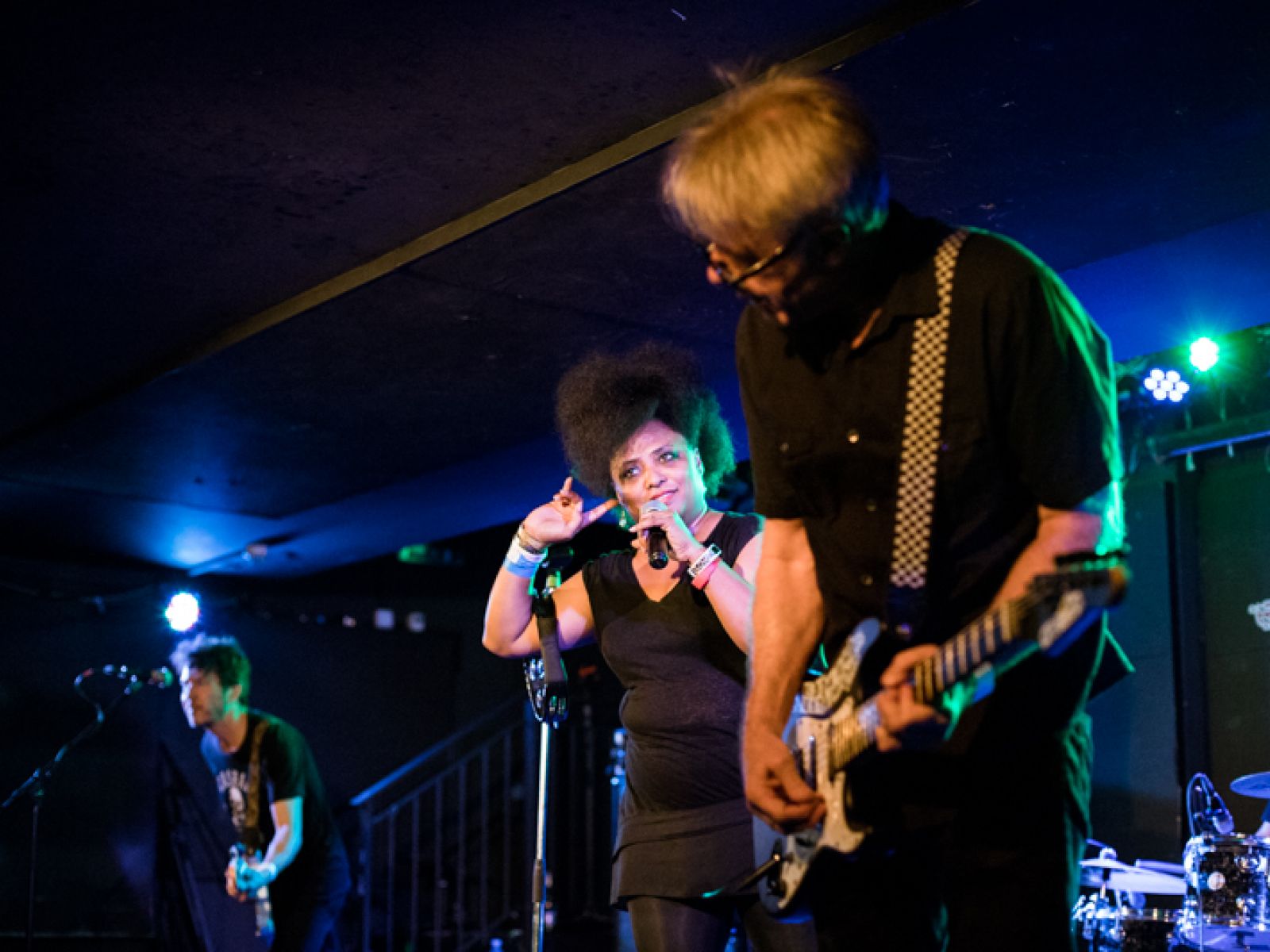 VIDEO: Platonic debutují klipem Tráva, který zobrazuje youtuberskou love story