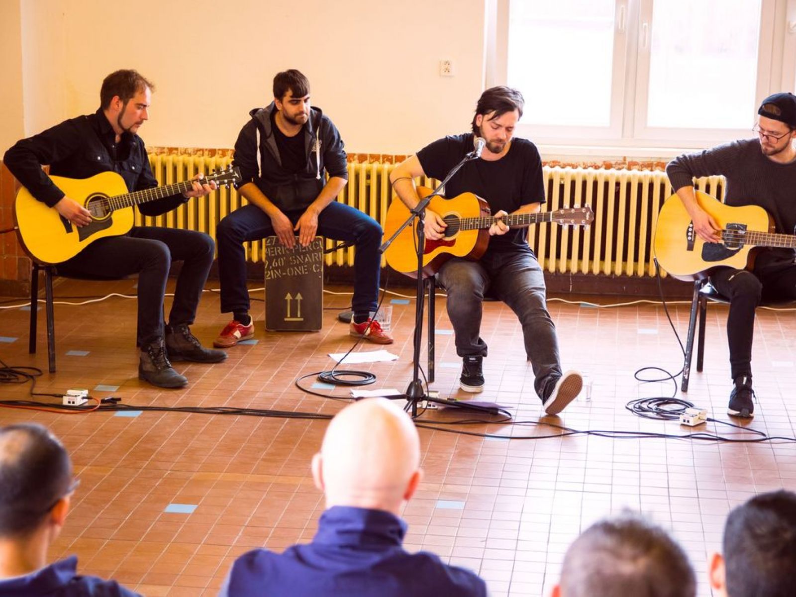 VIDEO: Platonic debutují klipem Tráva, který zobrazuje youtuberskou love story