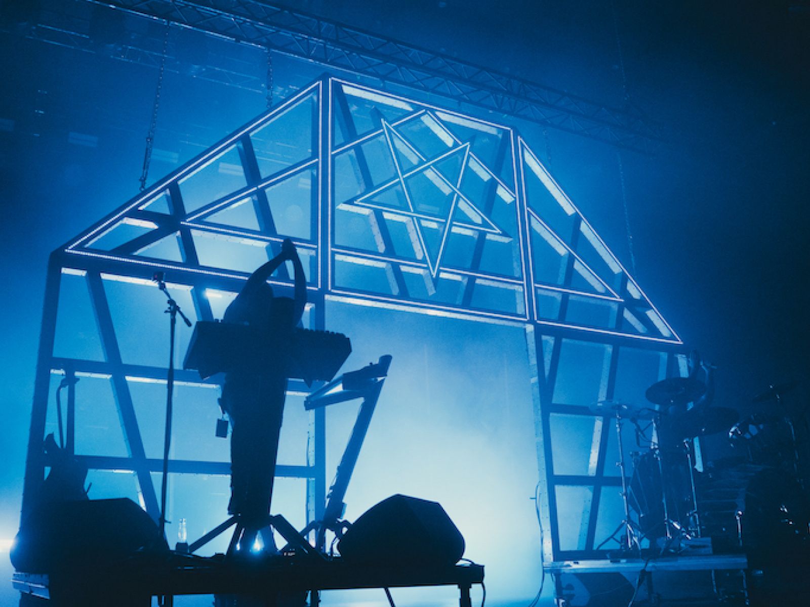 VIDEO: Platonic debutují klipem Tráva, který zobrazuje youtuberskou love story