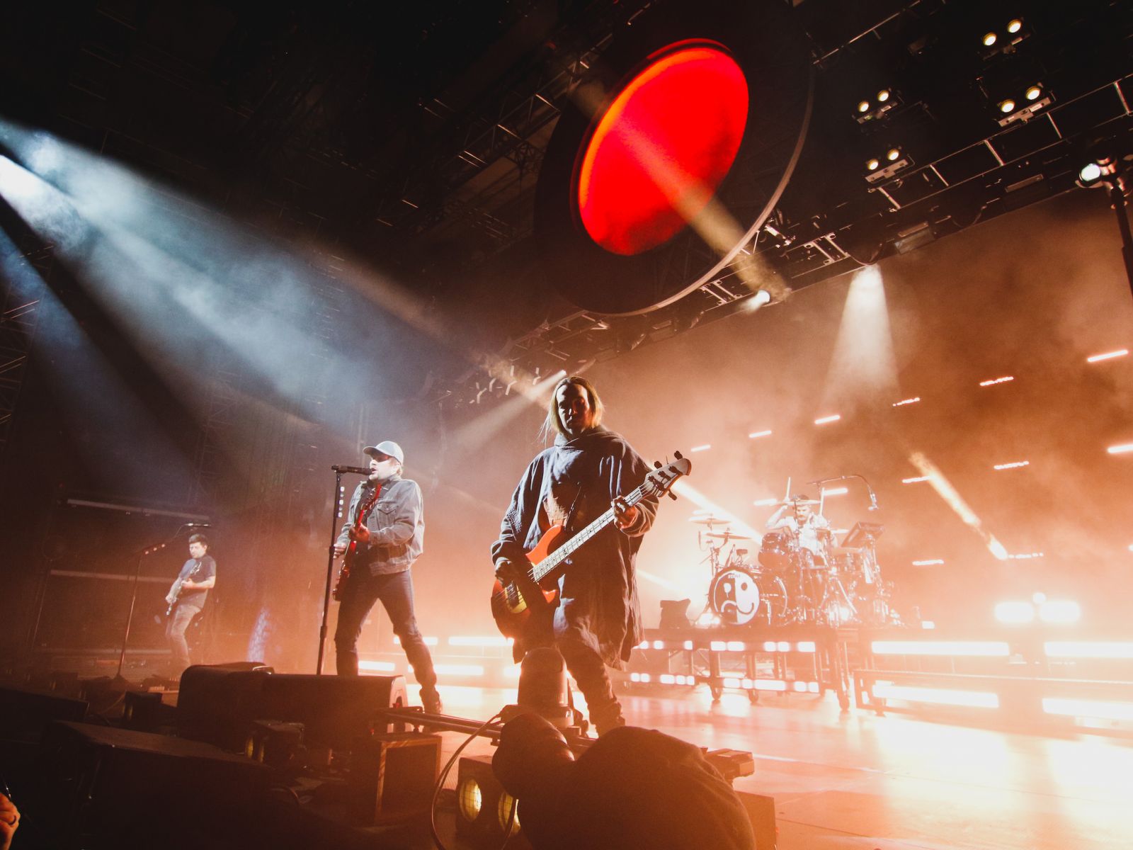 LIVE: Fall Out Boy si napravili reputaci a povstali v Praze „like a phoenix“!