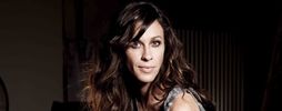 VIDEO: Alanis Morissette se v Berlíně stala andělem
