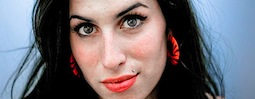 Amy Winehouse zemřela na otravu alkoholem