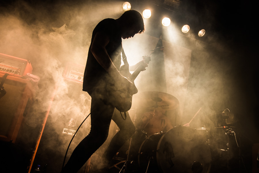 LIVE: And So I Watch You From Afar - silné momenty, nadšení fanoušci