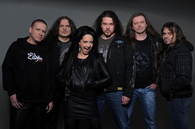 Arakain a Lucie Bílá se vrací ke kořenům, pojedou společné turné